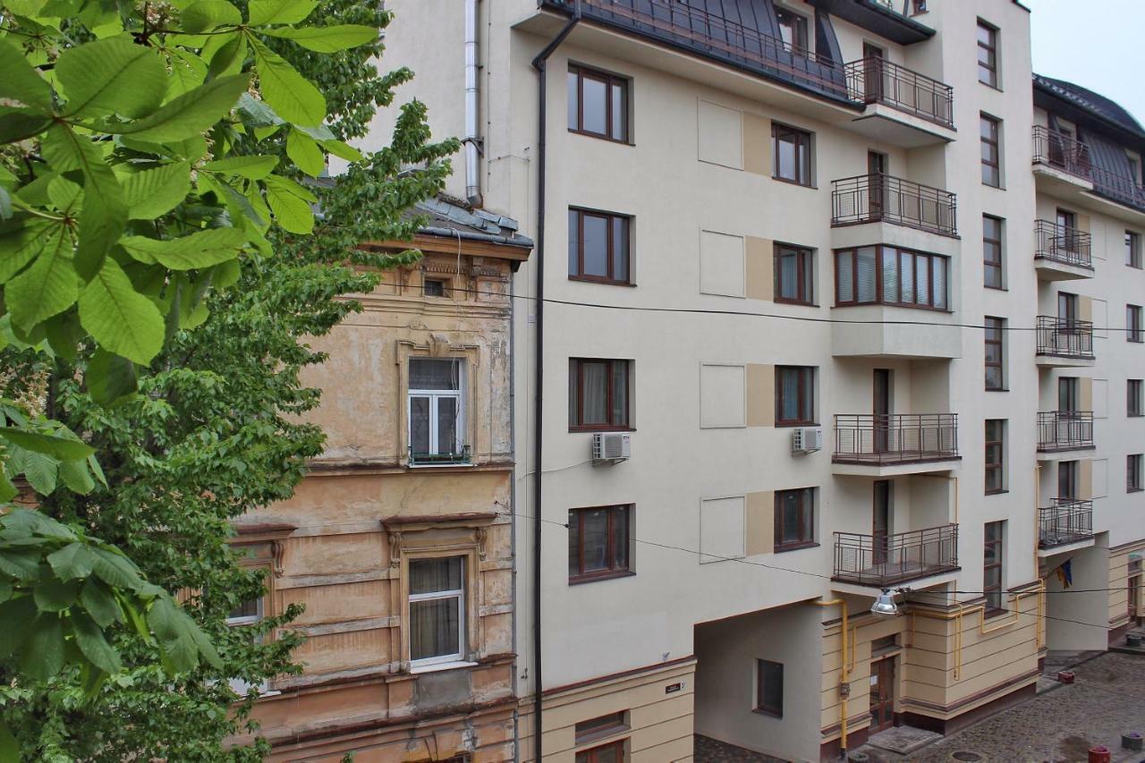 Квартира По Вулиці Голубовича 42 Біля Вокзалу Комфортна Повноцінна Стильна Lviv Extérieur photo
